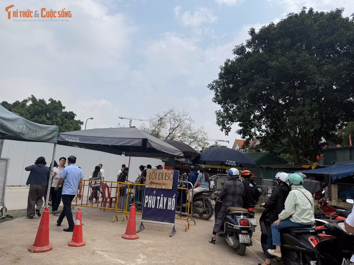 Người dân có thể dễ dàng tìm chỗ gửi xe với mức giá công khai, không ghi nhận phản ánh về việc thu phí quá quy định.