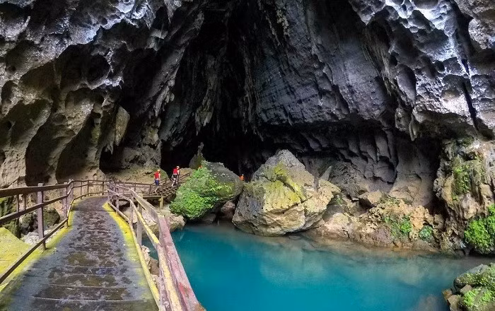 trekking-hang-e.jpg