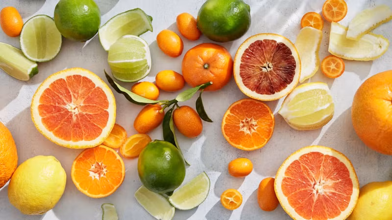 cam-quyt-va-trai-cay-giau-vitamin-c.png