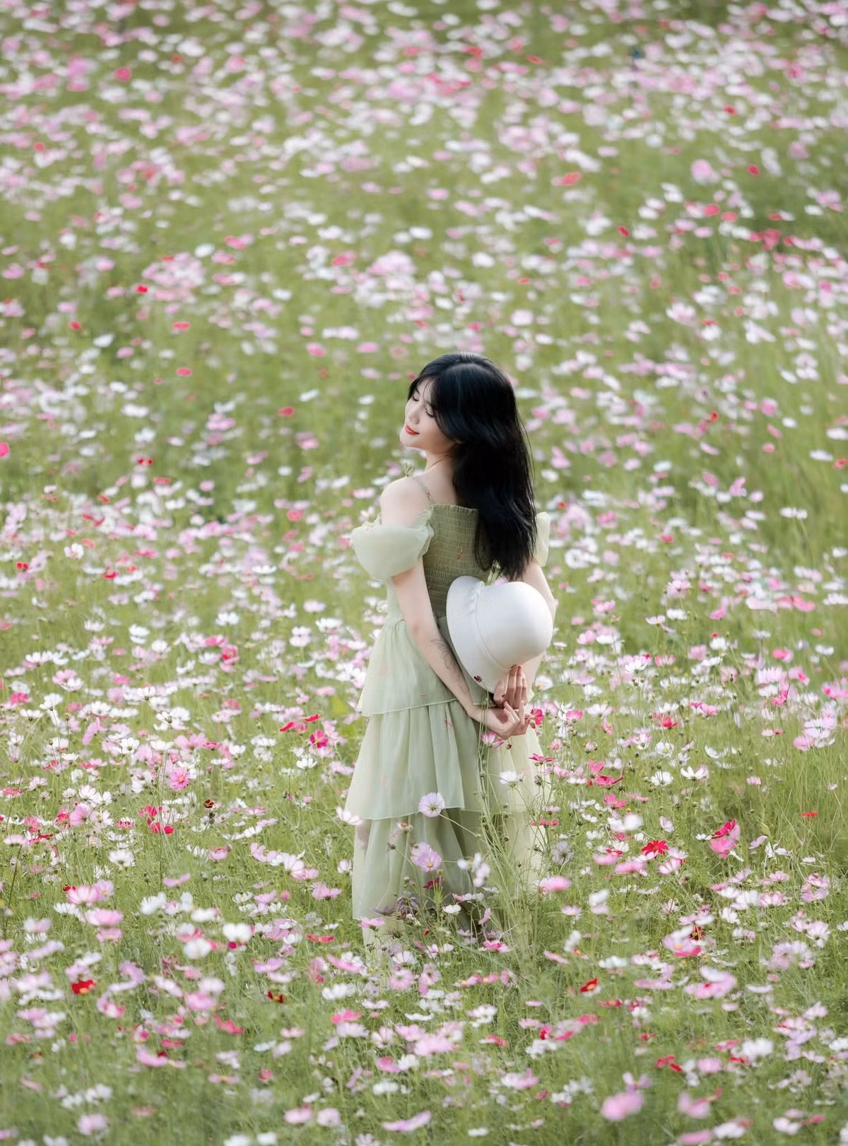 Mùa thu ở Mộc Châu cũng là thời điểm lý tưởng cho các chuyến đi ngắn ngày, đặc biệt từ tháng 9 đến tháng 11, khi thời tiết mát mẻ, nắng nhẹ và vườn cây chín mọng. Ảnh Đặng Hữu Tiến
