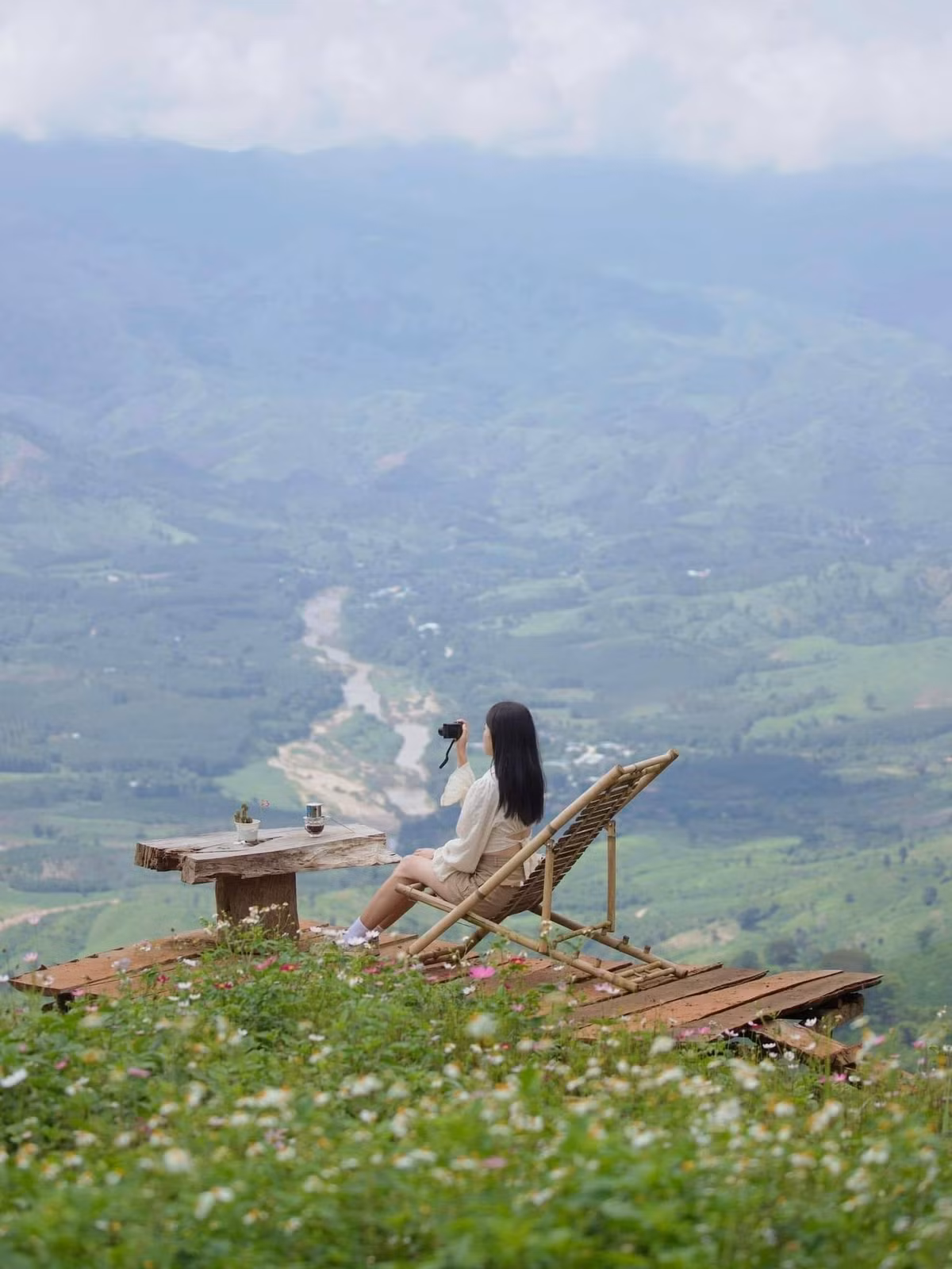 Chill cafe tại Măng Đen - Ảnh Phương Tali