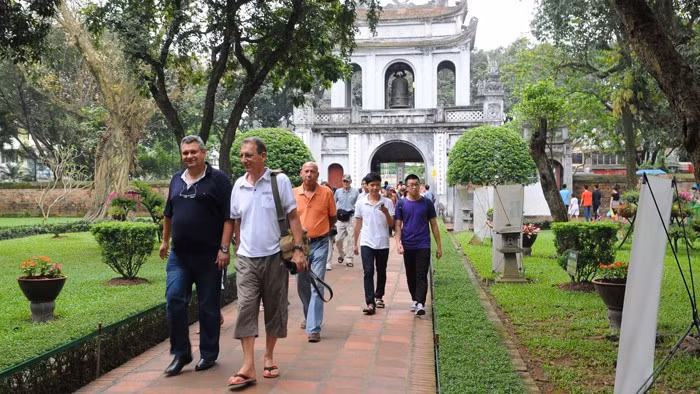 Hà Nội đứng sau Medellin và Bogota (Colombia), Bắc Kinh (Trung Quốc), New Orleans (Mỹ) và Naples (Italy), nhưng vẫn vượt trên hàng loạt điểm đến nổi tiếng khác trên thế giới. Ảnh Baochinhphu