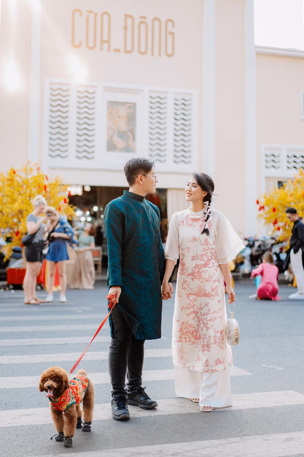 Việc chỉnh trang Chợ Bến Thành nằm trong kế hoạch tổng thể của thành phố nhằm chuẩn bị đón Tết Bính Ngọ 2026. Ảnh Thiện Phúc