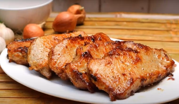 Phụ nữ mang thai cũng cần tránh tiêu thụ quá nhiều để không ảnh hưởng đến kiểm soát cân nặng và cân bằng dinh dưỡng, vốn rất quan trọng trong thai kỳ. Ảnh minh họa