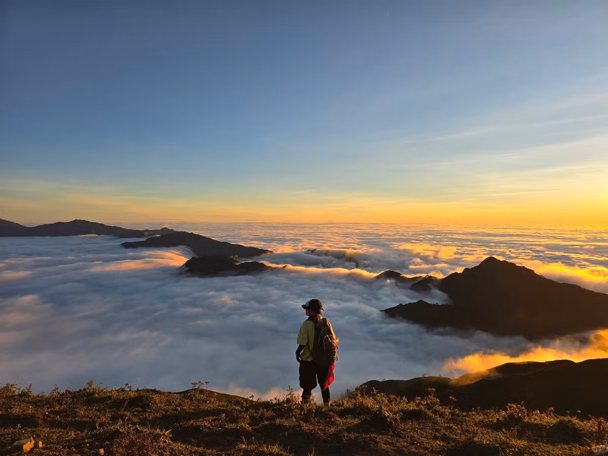 Thời điểm lý tưởng để trekking Tà Chì Nhù kéo dài từ tháng 9 đến tháng 3 năm sau, khi thời tiết thuận lợi, không khí trong lành và cảnh sắc thiên nhiên rực rỡ. Ảnh Chúng ta đi đâu