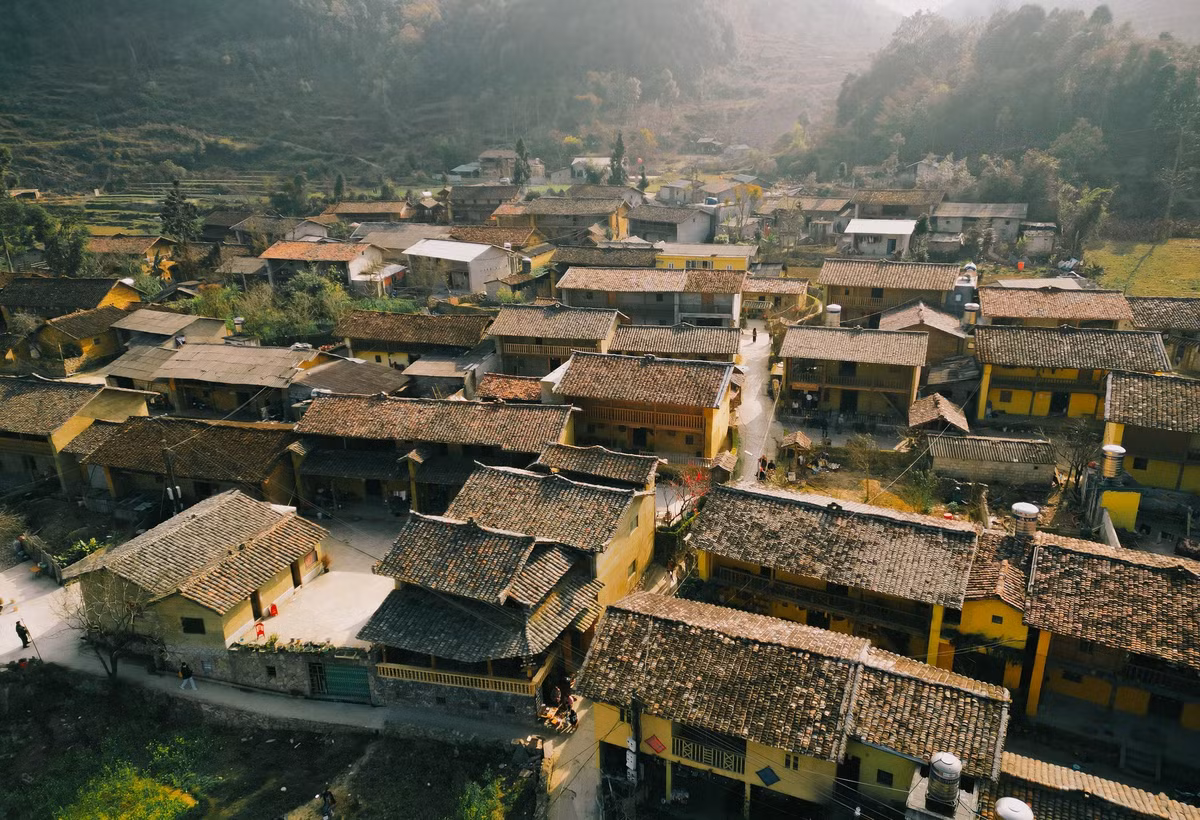 Vượt qua hơn 270 hồ sơ từ 65 quốc gia, Lô Lô Chải (Tuyên Quang) được UN Tourism vinh danh là một trong những “Làng Du lịch tốt nhất thế giới 2025”, khẳng định vị thế du lịch Việt Nam và thành công của mô hình du lịch cộng đồng vùng cao. Ảnh Linh Trần