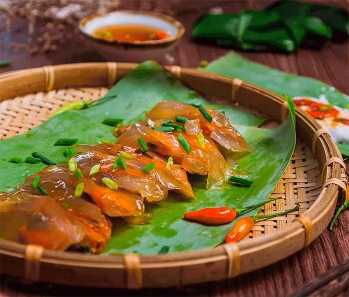 Việc ẩm thực Huế xuất hiện trong top ngon nhất thế giới là tín hiệu tích cực cho du lịch Huế nói riêng và du lịch Việt Nam nói chung, nhất là khi xu hướng khám phá văn hoá qua món ăn ngày càng phổ biến. Ảnh Vinpearl