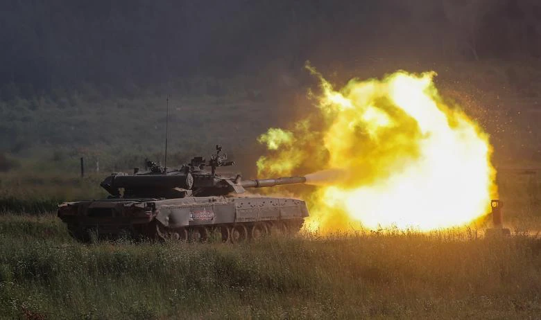 Rùng mình xem dàn vũ khí Nga khai hỏa tại Army-2019