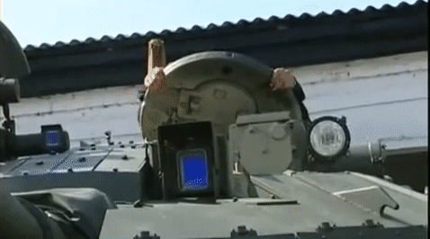 T-64BM Bulat được trang bị động cơ cải tiến 6TD-1 công suất 1.000 mã lực, thậm chí là động cơ 6TD-2 công suất 1.200 mã lực.