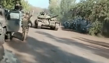 Suốt nhiều tháng qua, các quan chức Ukraine nhiều lần tuyên bố về một cuộc phản công lớn ở Kherson để đẩy lực lượng Nga khỏi bờ tây sông Dnieper, hàng rào tự nhiên ngăn cách khu vực.