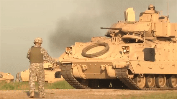 Điều này chứng minh khả năng sống sót vượt trội trong chiến đấu của thiết giáp M2 Bradley đúng như nhà sản xuất công bố.