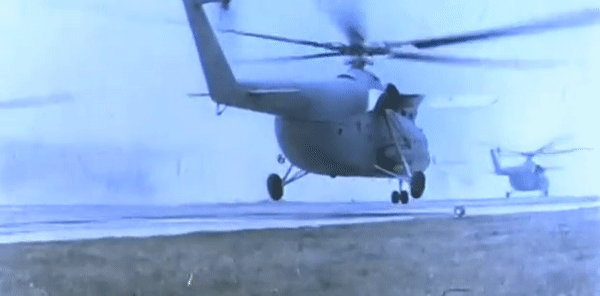 Nguyên mẫu Mi-6 bay chuyến đầu tiên năm 1957, chính thức phục vụ từ năm 1959-1981 tại Liên Xô.
