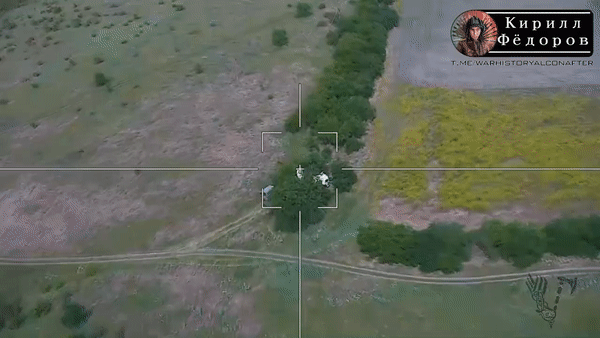 Trước đó báo chí Nga đã đăng tải đoạn video ghi lại cảnh UAV cảm tử Lancet tấn công và phá hủy một đài radar TRML-4D - bộ não của hệ thống phòng không IRIS-T.
