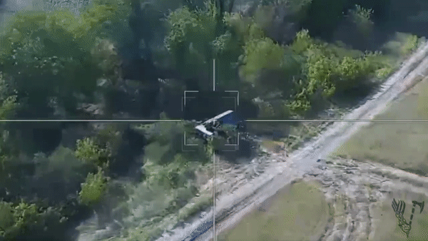Đây là lần đầu tiên UAV tự sát Lancet Nga phá hủy hệ thống phóng tên lửa thuộc tổ hợp phòng không IRIS-T.