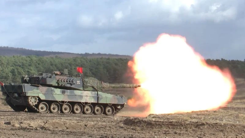 NATO có thể viện trợ 100 xe tăng Leopard 2 cho Ukraine?