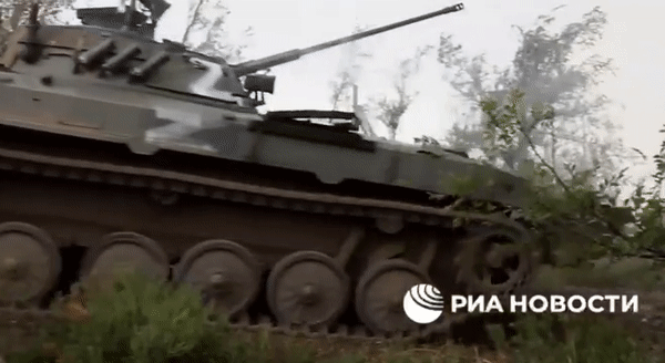 Một nhà thầu quân sự Wagner nói lực lượng vũ trang Ukraine triển khai các đơn vị tinh nhuệ phòng thủ Bakhmut, song "các đơn vị này đang trên đà kiệt quệ".