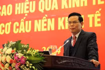 Nhìn lại những vụ lùm xùm cả nhà làm quan, cả họ làm quan