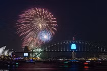 Pháo hoa năm mới 2015 đã tưng bừng ở Fiji, New Zealand, Australia 