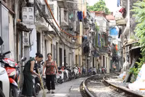 Sao lại phải thương mẹ?