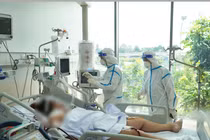 Bệnh nhân “hồi sinh” diệu kỳ từ Bệnh viện Hồi sức COVID-19