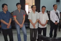 Tuyên án các cựu công an ăn chặn kỳ nam của phu trầm