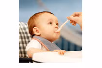 Trẻ mấy tuổi mới nên dùng mỳ chính?