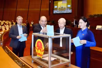 Quốc hội đã hoàn tất việc bỏ phiếu tín nhiệm đối với 48 chức danh lãnh đạo