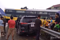 Tai nạn kinh hoàng trên cao tốc Nội Bài - Lào Cai: Tài xế ô tô đã tử vong