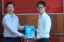 Cần Thơ “rất vô tư” trong bổ nhiệm Vụ phó 26 tuổi