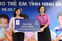Vinamilk tặng sữa cho 40.000 trẻ em nghèo tại 40 tỉnh