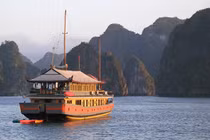 Hạ Long dẫn đầu top những vùng vịnh đẹp nhất thế giới