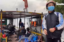 Những chuyến đò đưa tri thức trở lại điểm trường vùng lòng hồ sông Đà