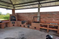 Nhà bếp bằng gạch 'độc lạ' mang phong cách châu Âu
