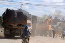 Cần “phương thuốc” đặc trị nạn xe chở quá tải