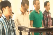 Vừa ra tù đã bắt giữ, đánh người