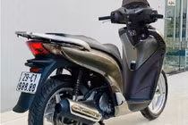 Cận cảnh xe ga Honda SH150i chạy 10 năm bán 890 triệu ở Hà Nội