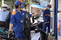 Giá xăng dầu hôm nay 10/12: Tiếp tục giảm do dữ liệu xuất khẩu Trung Quốc không khả quan