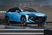 Omoda C3 "giá mềm" phong cách siêu xe Lamborghini ở Trung Quốc