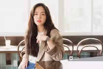 Phương Ly bị soi rạn da bụng, netizen đào lại ồn ào 19 tuổi sinh con