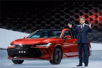 Toyota Avalon 2022 vẫn “sống dai”, vừa ra mắt sát vách Việt Nam