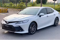 Chiếc Toyota Camry 2022 “siêu lướt” tại Sài Gòn, rao bán 1,4 tỷ