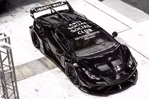 Siêu xe Lamborghini Huracan khoác áo Anti Social Social Club