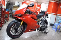 Siêu môtô Ducati 1299 Panigale S chính hãng đầu tiên về Hà Nội