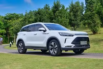 Có nên mua xe "Tàu" Beijing X7 giá rẻ, đầy ắp công nghệ?