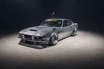 Aston Martin V8 Vantage 1970 "ông cụ" độ siêu xe điệp viên 007