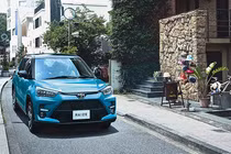 Xe SUV rẻ nhất Toyota Raize 2020 chính thức trình làng