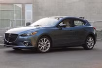Mazda 3 2016 thay đổi tiện nghi và giá rẻ hơn bản cũ