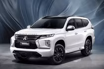 Mitsubishi Pajero đặc biệt từ 980 triệu đồng, "đấu" Toyota Fortuner 