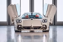 Pagani trưng bày 25 siêu xe hypercar, kỷ niệm 25 năm hoạt động