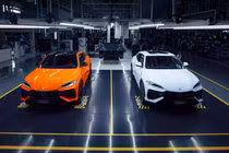 Siêu SUV Lamborghini Urus SE chỉ từ 14,79 tỷ đồng tại Việt Nam
